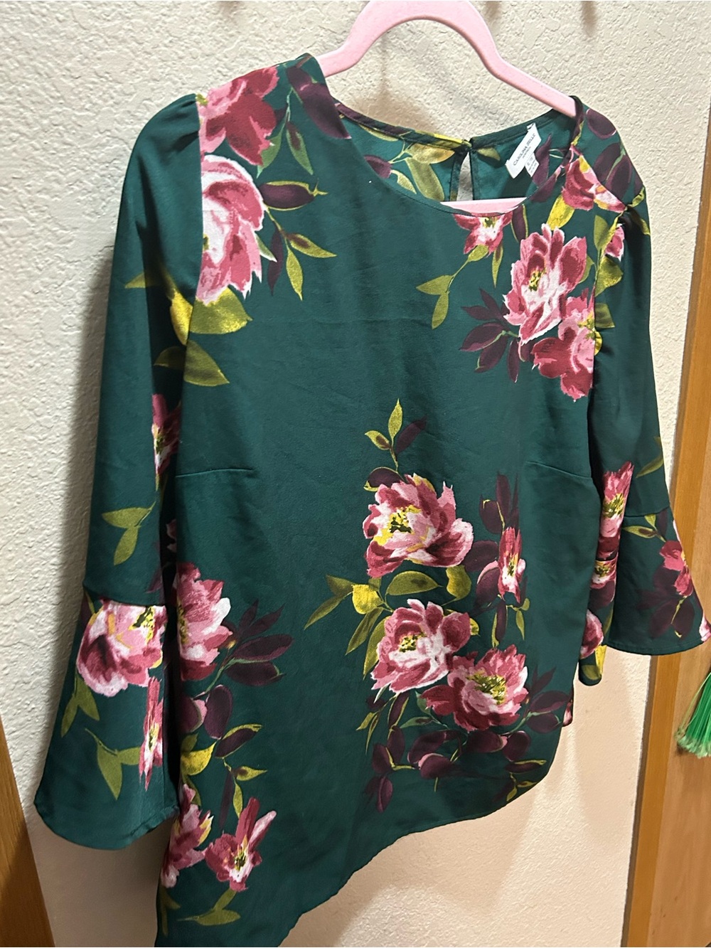 Carolina Belle Green Floral Bell-Sleeve Blouse